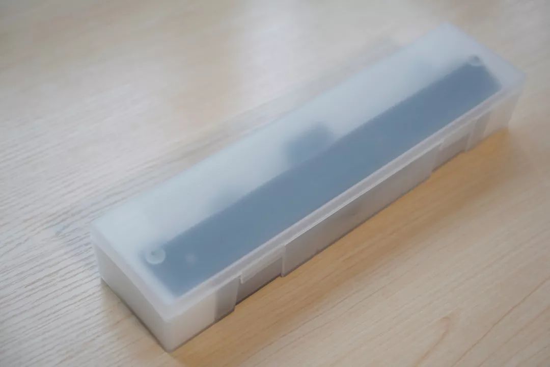 笔记本背光灯不亮维修,一个小配件多少钱