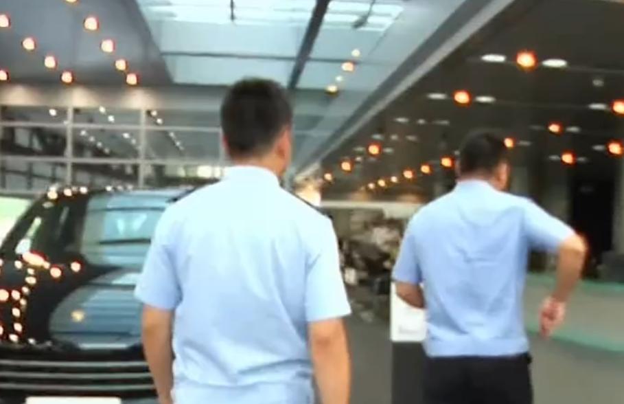 高材生神操作赚取第一桶金，营销额过亿，表面光鲜内幕却无比黑暗