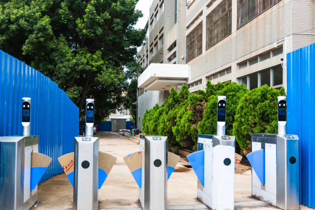 崭新宿舍，超赞食堂，便利设施！在昆二十四中学习与生活超幸福