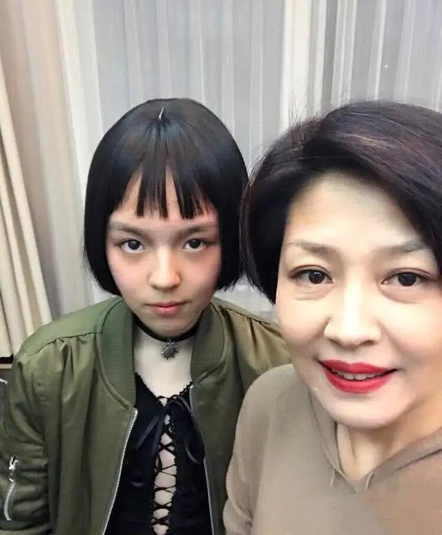 16岁女童怎么穿衣服才好看,16岁女孩穿搭怎么穿能像大人一点