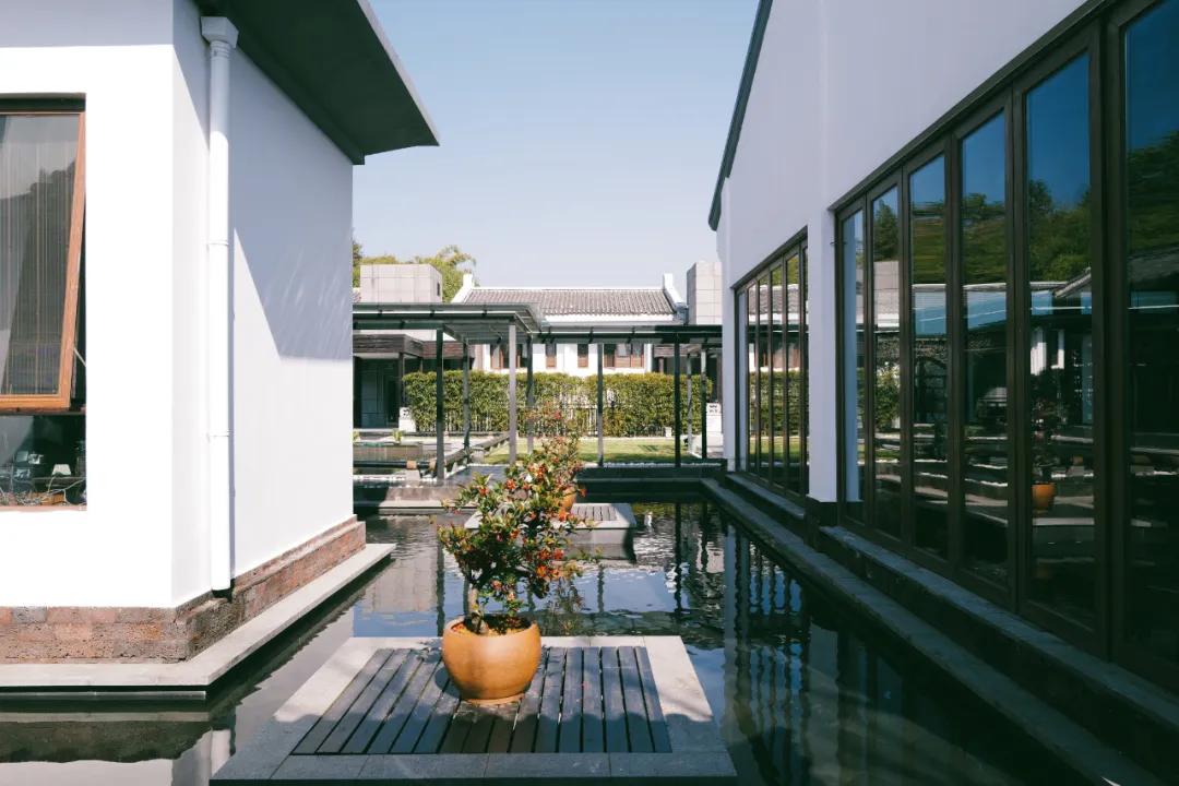 想泡温泉去哪个城市,想泡温泉不妨到成都这里来