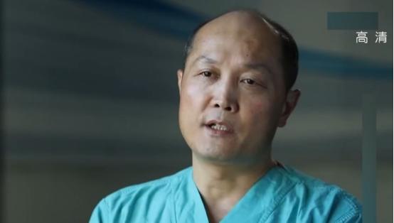 大爷身患重病无人敢治，主任坚持医德，终于妙手回春