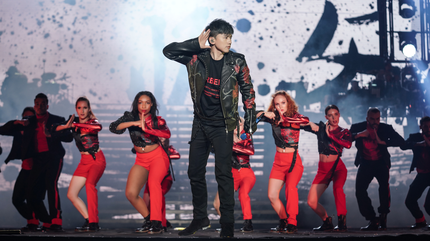 张杰上海演唱全程,张杰陈立农萧敬腾袁娅维