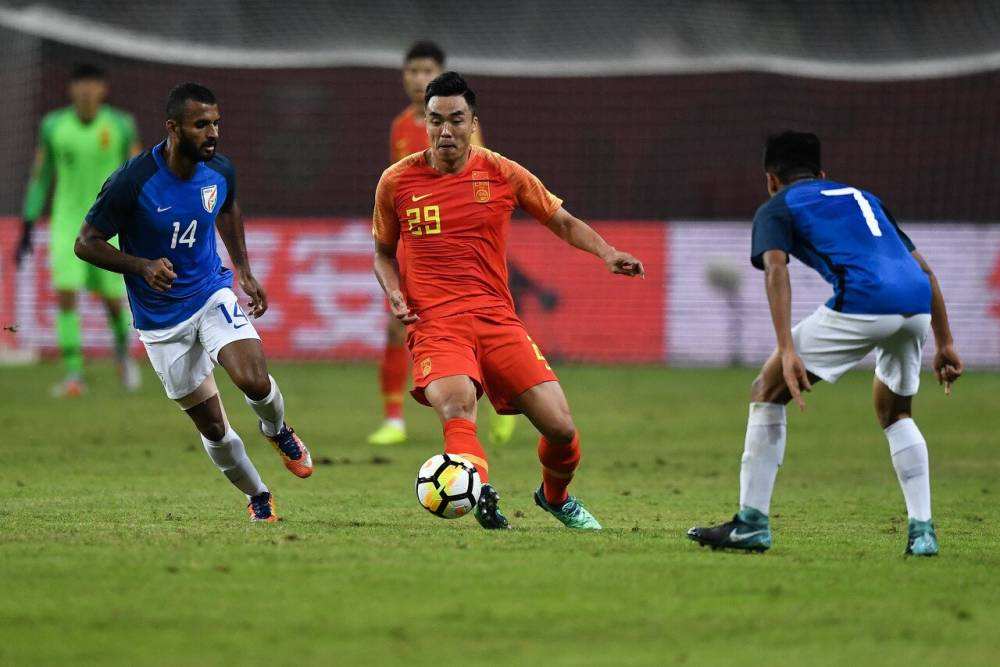 国足踢伊拉克赛后采访,国足一比三输越南赛后