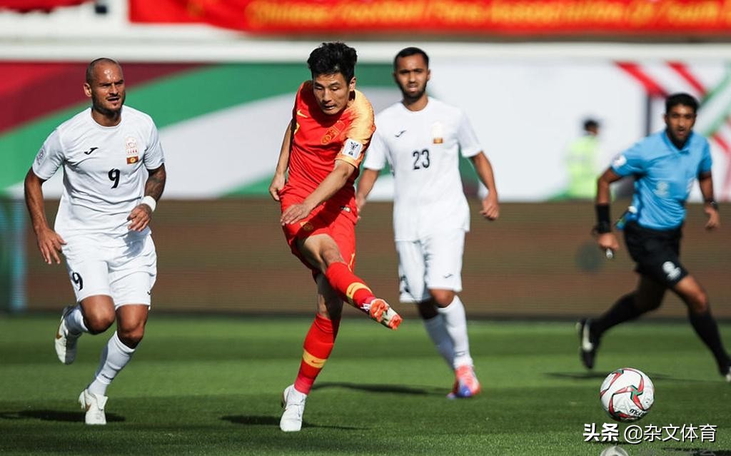 里皮能否带领国足闯进亚洲杯四强,国足尽所有努力拿下亚洲杯开门红