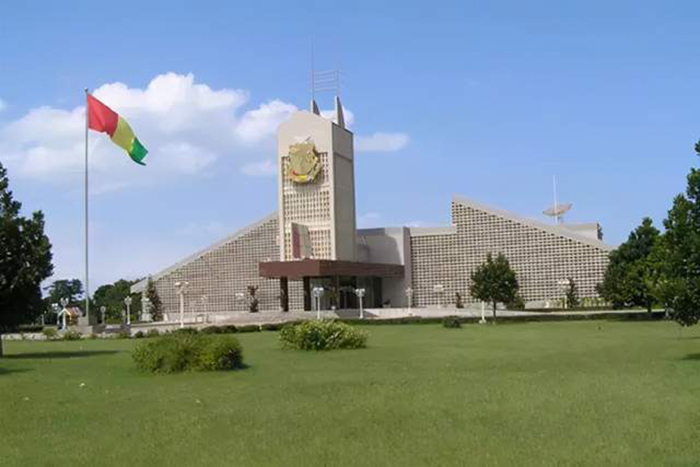 几内亚的地理位置及环境,几内亚自然环境