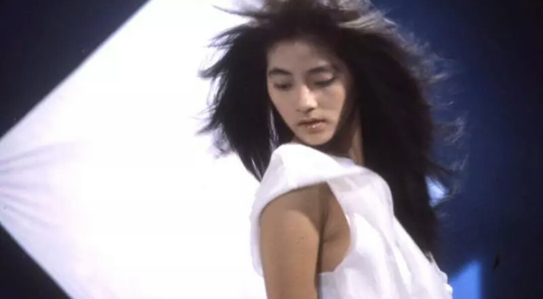 香港恐怖片前十排行借尸还魂,香港十大经典恐怖片鬼片