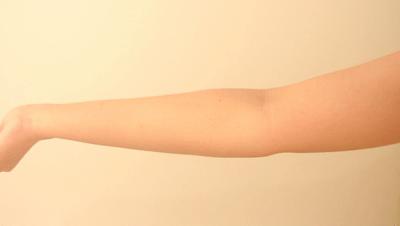 爽身粉买哪款比较好用的,红色小象爽身粉评测