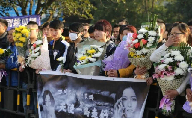 歌手姚贝娜是一个什么样的人,缅怀中国流行女歌手姚贝娜