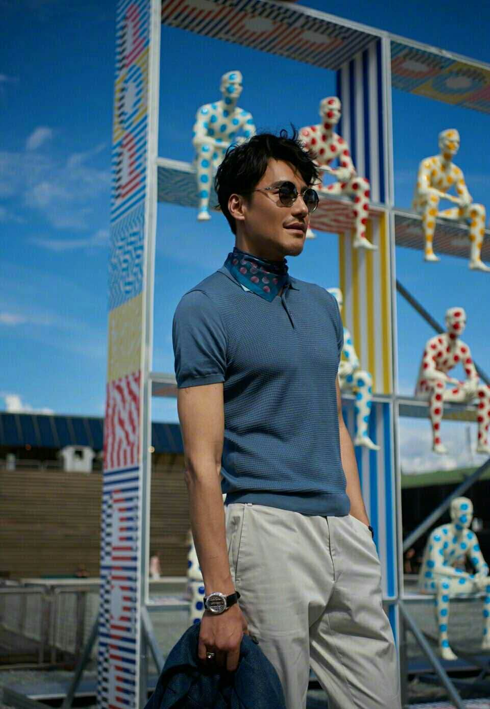 男人三十岁之后不想穿太潮的短袖,男人穿什么牌子短袖有档次