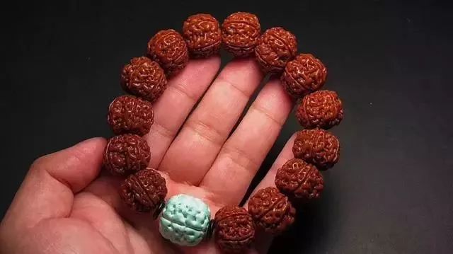 文玩手串怎么快速包浆,文玩包浆小技巧