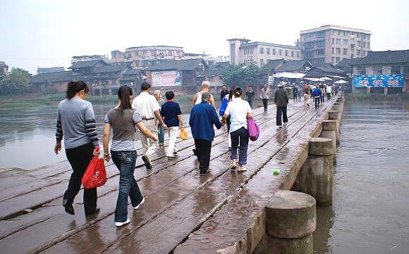 跷脚牛肉百福路,跷脚牛肉独特味道