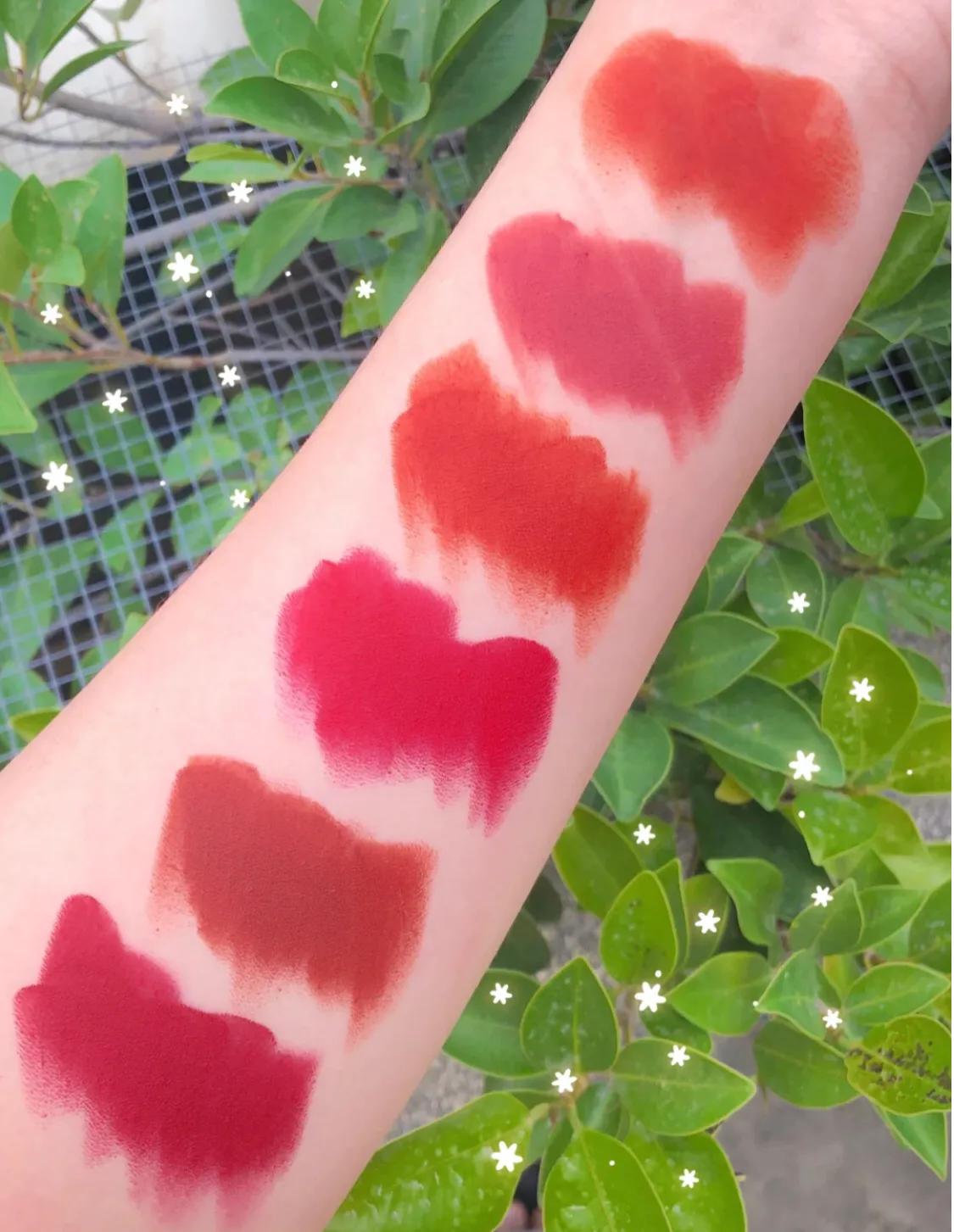 阿玛尼圣罗兰迪奥哪个口红好用呢 (阿玛尼的粉底最好迪奥的口红最好)