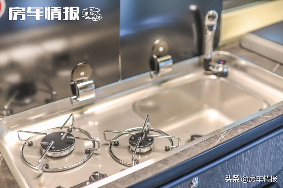 全顺3.0t汽油版房车自动挡,新全顺房车升顶版19.98万