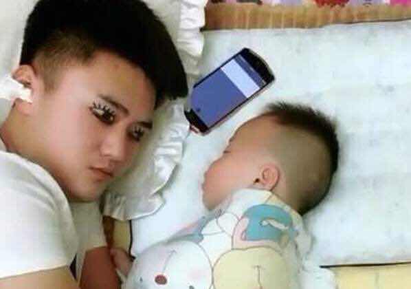 新生儿入睡比较难怎么回事,新生儿半夜怎么快速哄入睡