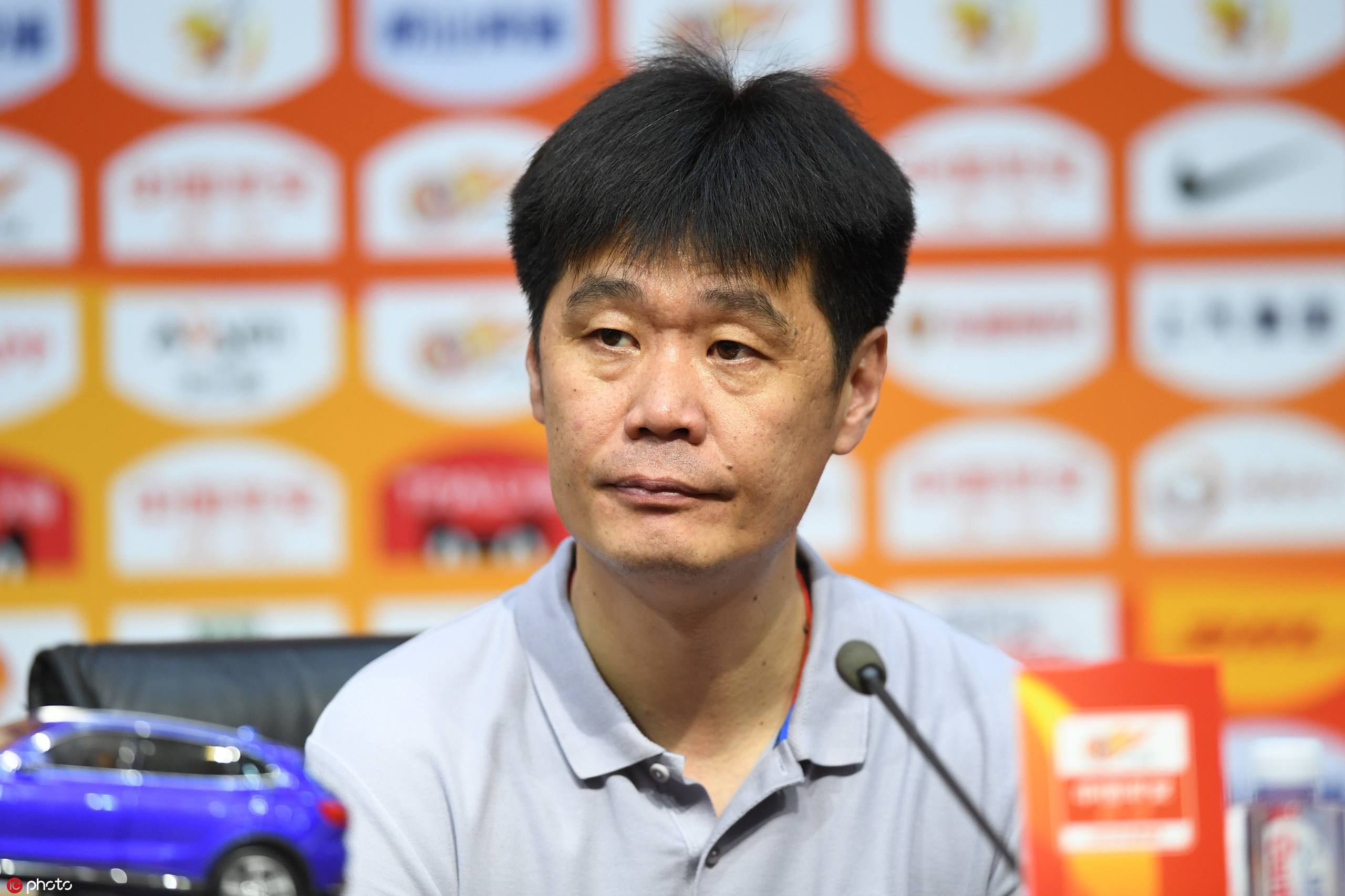 李霄鹏和李铁的对决,李霄鹏鲁能对攻里皮恒大