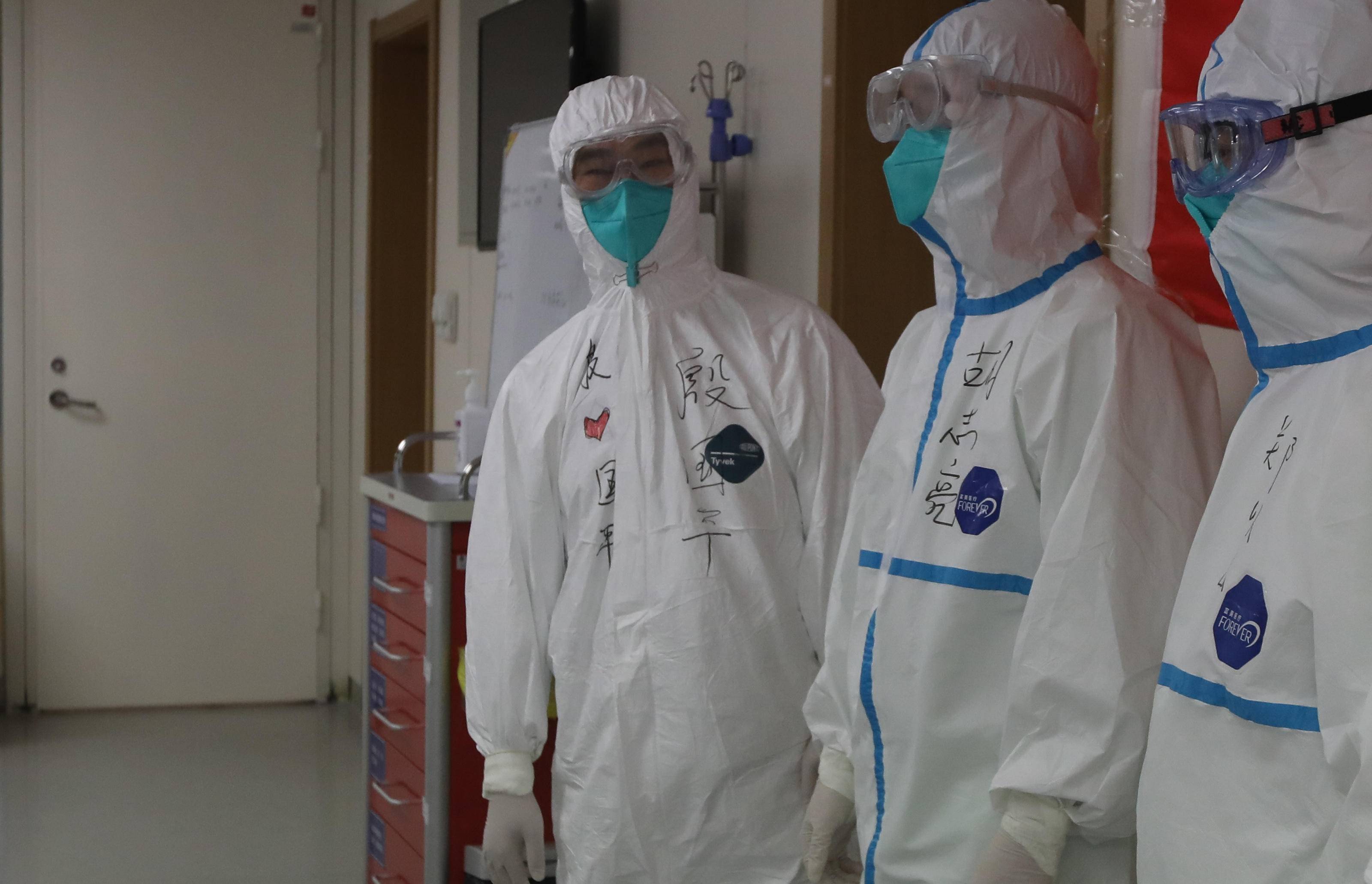 这就是南京力量②|白衣作战袍，用爱守护“宁”