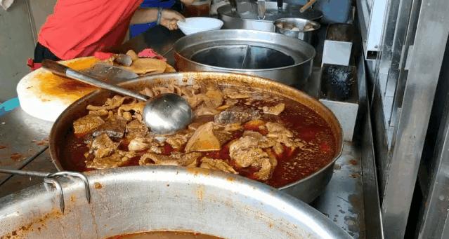 迈向有钱时代的笋岗：有人怀揣*迁拆**梦，有人害怕做网红…