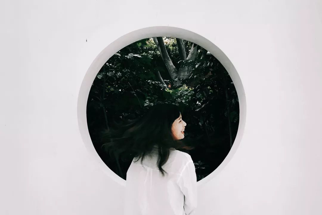 手机如何拍出胶片感照片,旧胶片怎样用手机成像