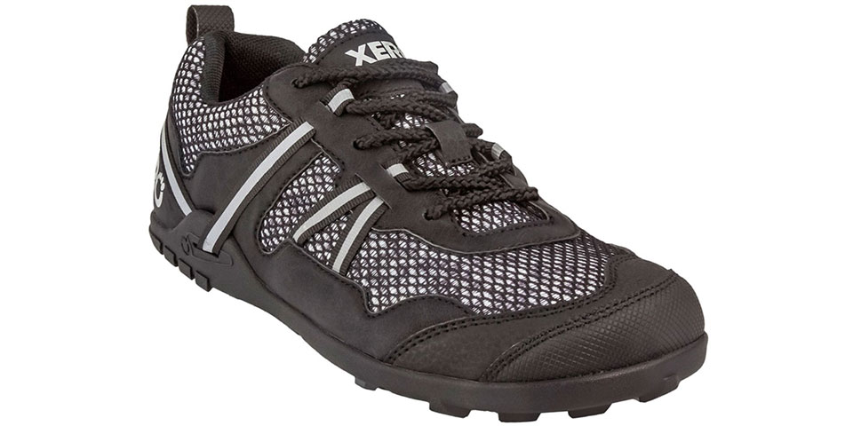 徒步鞋必备款有哪些品牌,徒步野外旅游鞋哪种最好