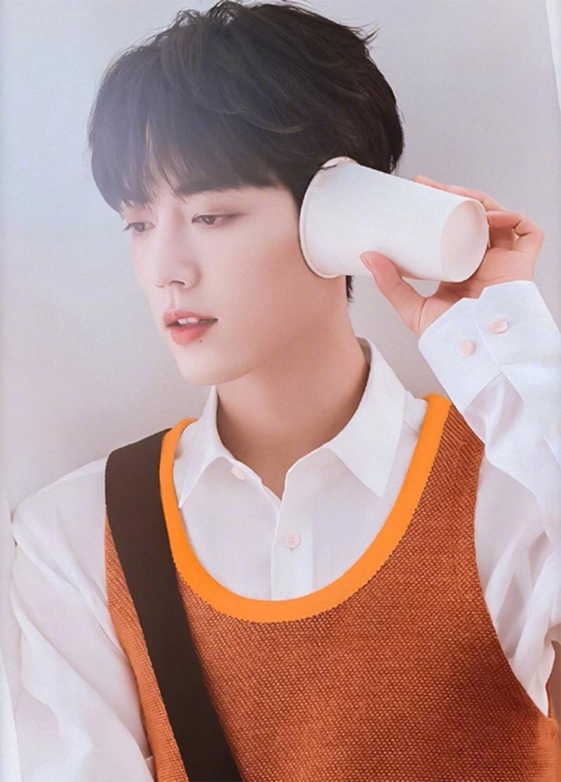 学校校草的穿搭该咋穿,学院风穿搭樱花校园