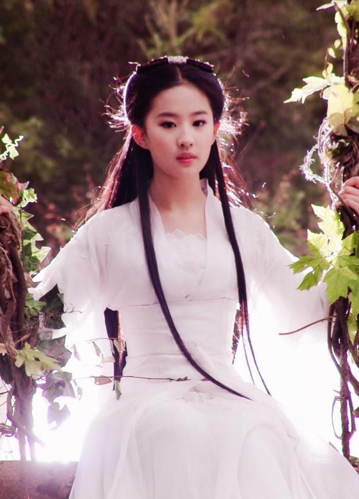 陈金飞现在和刘亦菲还有来往吗,陈金飞和刘亦菲现在关系