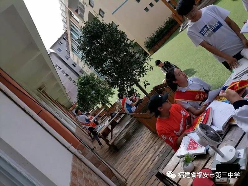 福安国际跳蚤市场,三中附小跳蚤市场