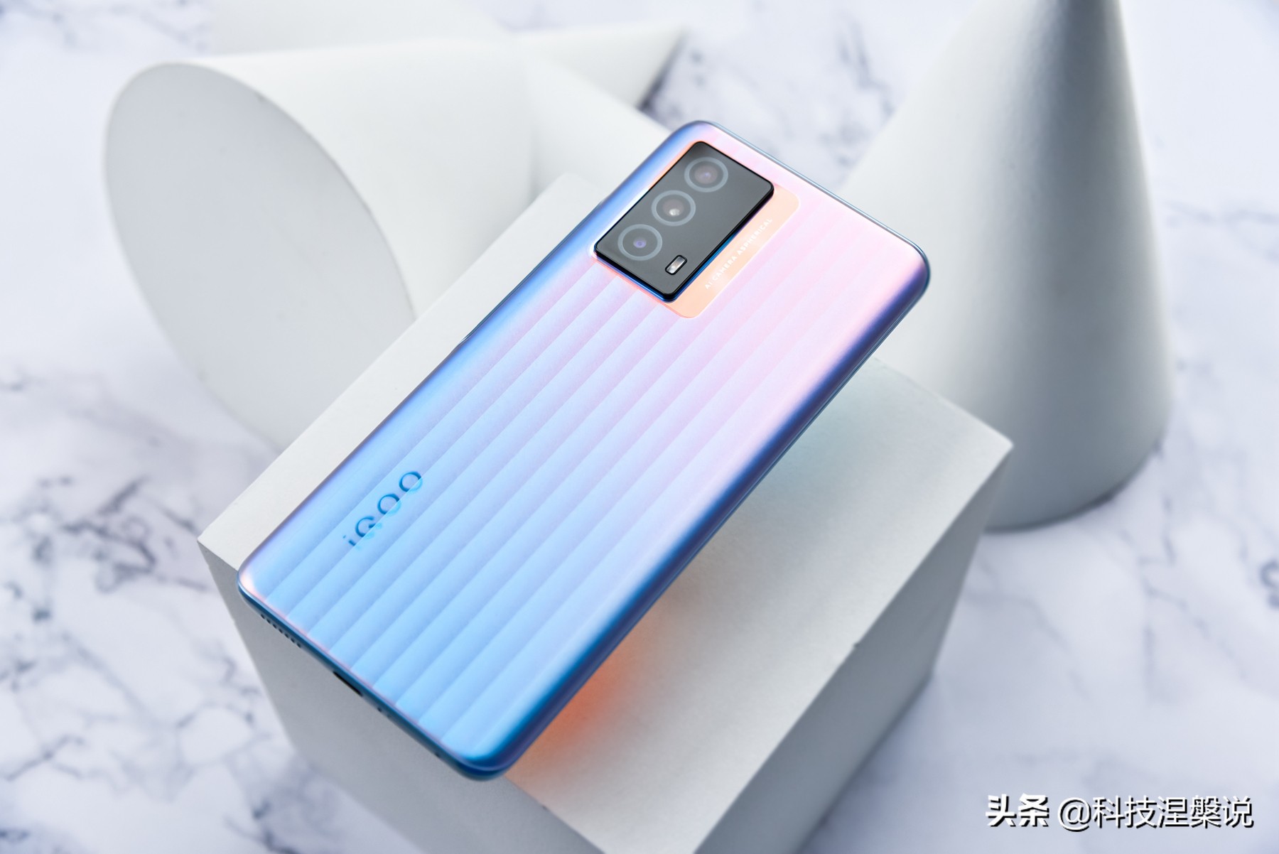 iqooz5手机怎么样值得买吗,刚出的iqooz5值不值得买