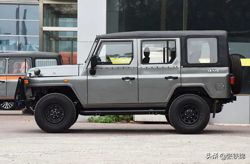 最新款北京212与老款比较,最新款北京212概念车帅到爆