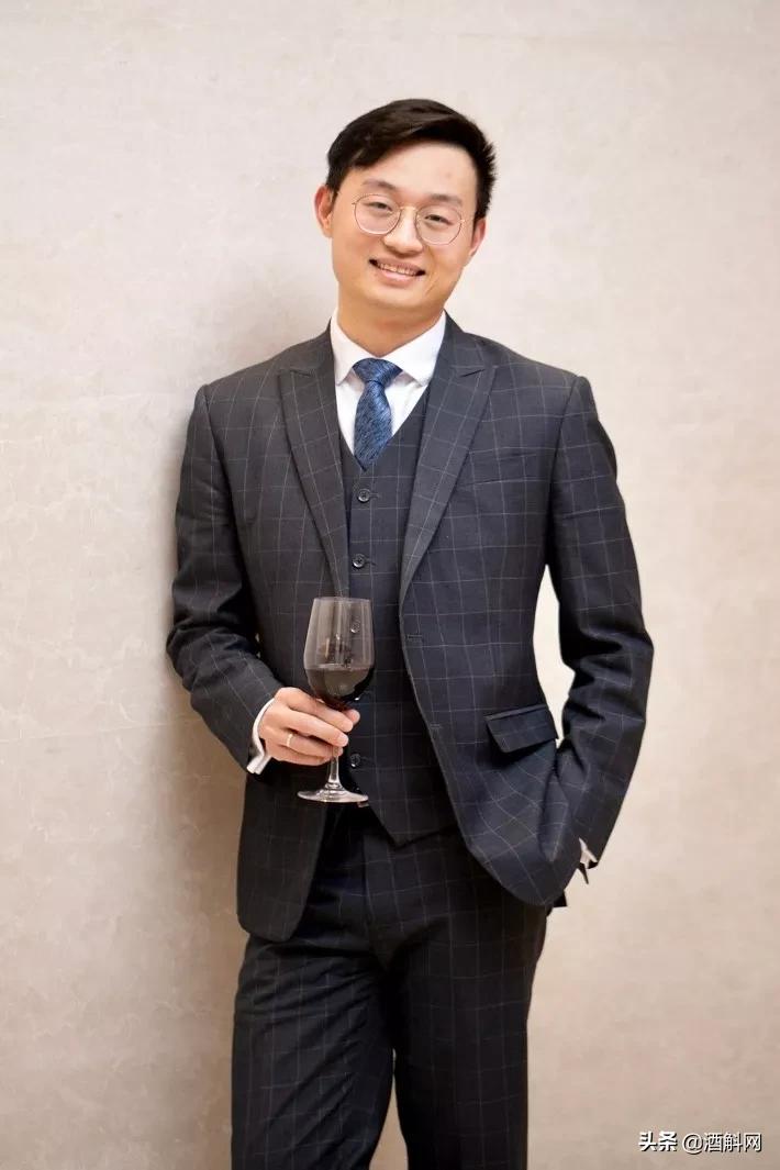 王逢源：市场遇冷，酒水销售惨淡，静安香格里拉是如何逆势上扬的