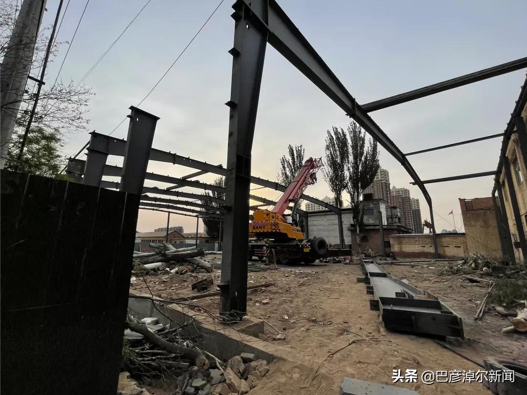 巴彦淖尔体育场,巴彦淖尔足球场地在哪