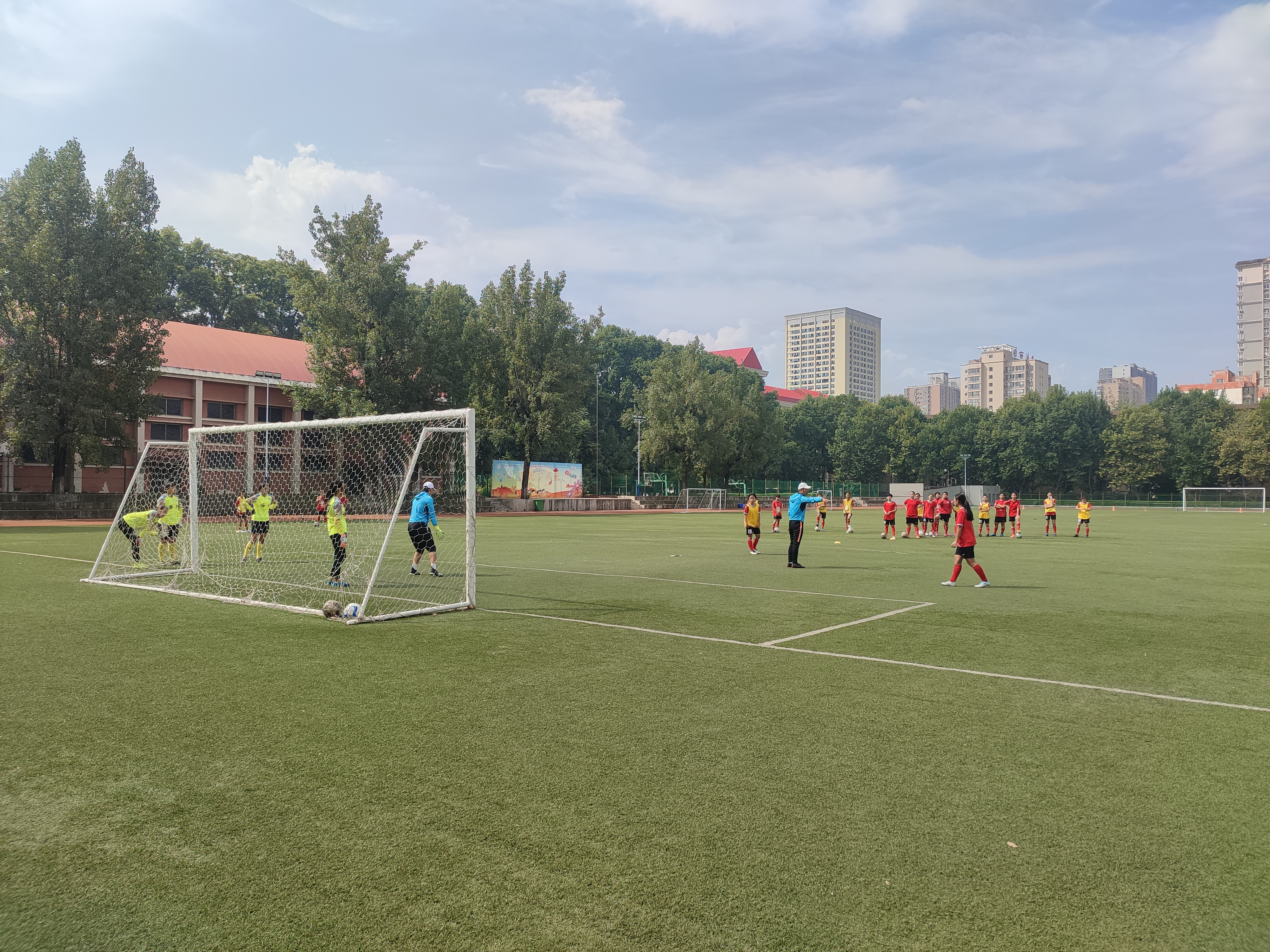 西安第二外国语学校|开展足球特色教学促进学生全面发展