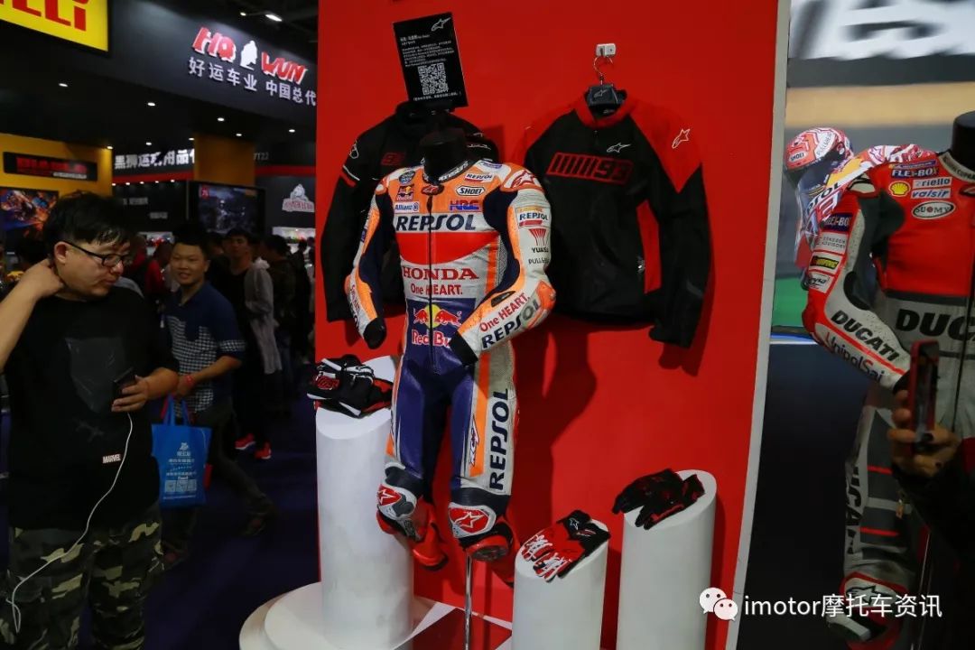 2019重庆摩展装备参展商热情高涨-SIX2骑行内衣发布十周年新品