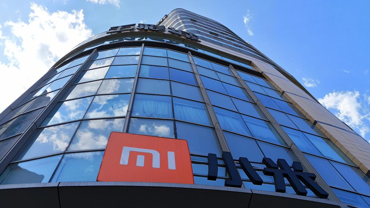 是什么让巴黎市民冒雨疯抢小米手机?雷*用军**这种方法打开欧洲市场