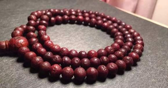 文玩金刚菩提手串保养,蜜蜡手串佩戴和保养方法