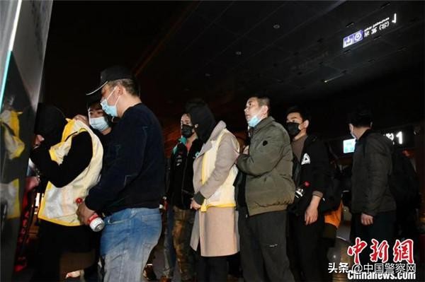 上海警方破获奶茶加盟合同诈骗案,涉案7亿元的奶茶加盟诈骗案告破