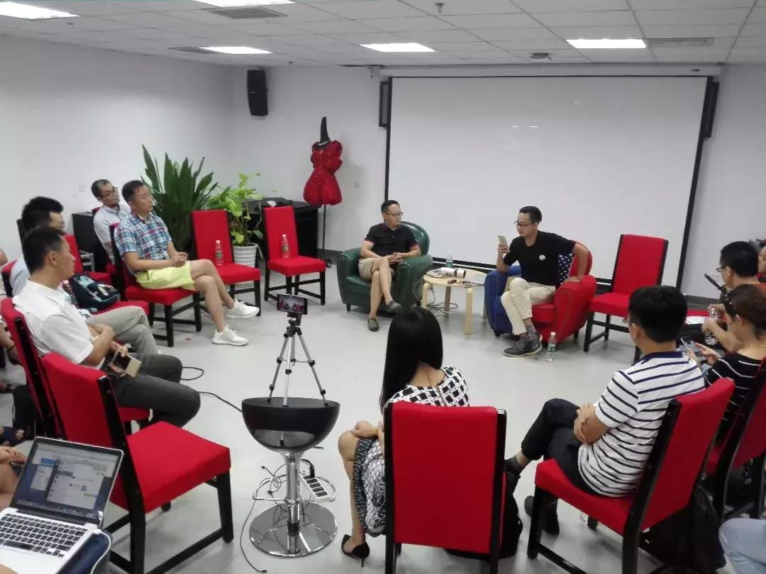 加了客户微信但客户一直不回应,加了顾客微信不回复信息怎么办