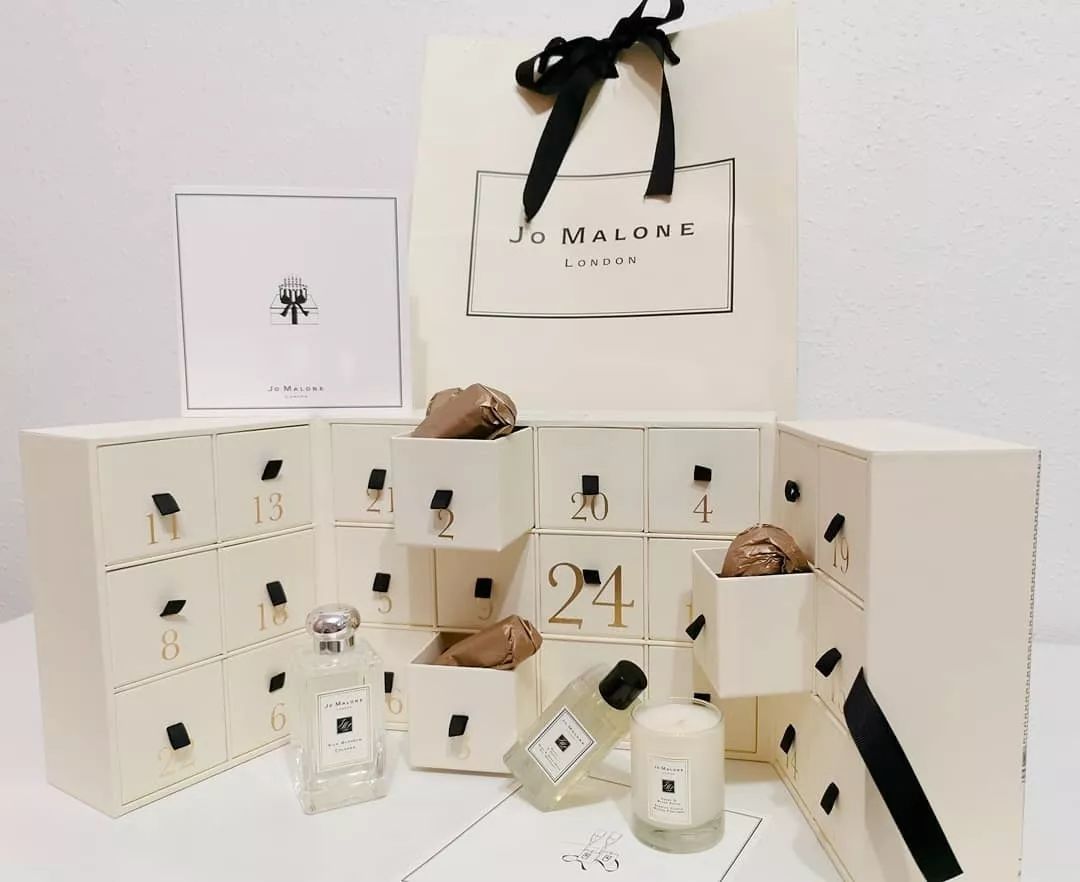 15年十二月日历表,24天日历礼盒