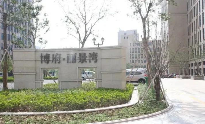 合租屋空降男室友，宁波女租客打开房门时，完全懵了！