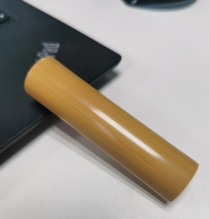 上油的文玩后期盘玩图片,文玩油颜色有黄有白