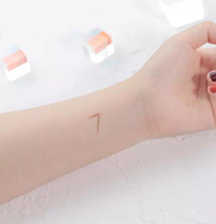 化妆粉底液选错肤质,化妆粉底液选错了