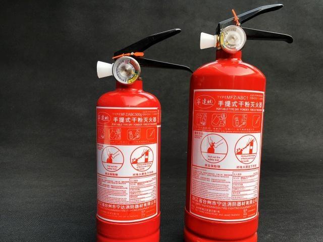 后备箱矿泉水瓶全是水,后备箱有矿泉水的重要性