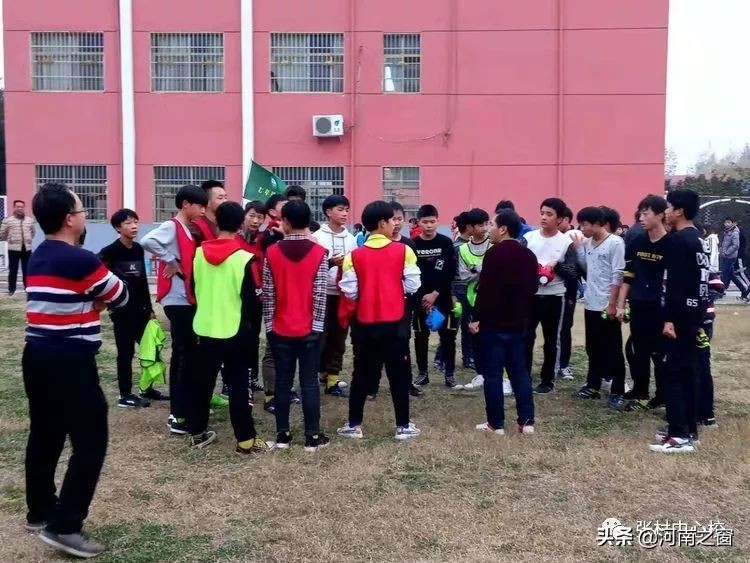 璧涘嚭姘村钩璧涘嚭鍙嬭皧,姣斿嚭鎴愮哗璧涘嚭椋庨噰