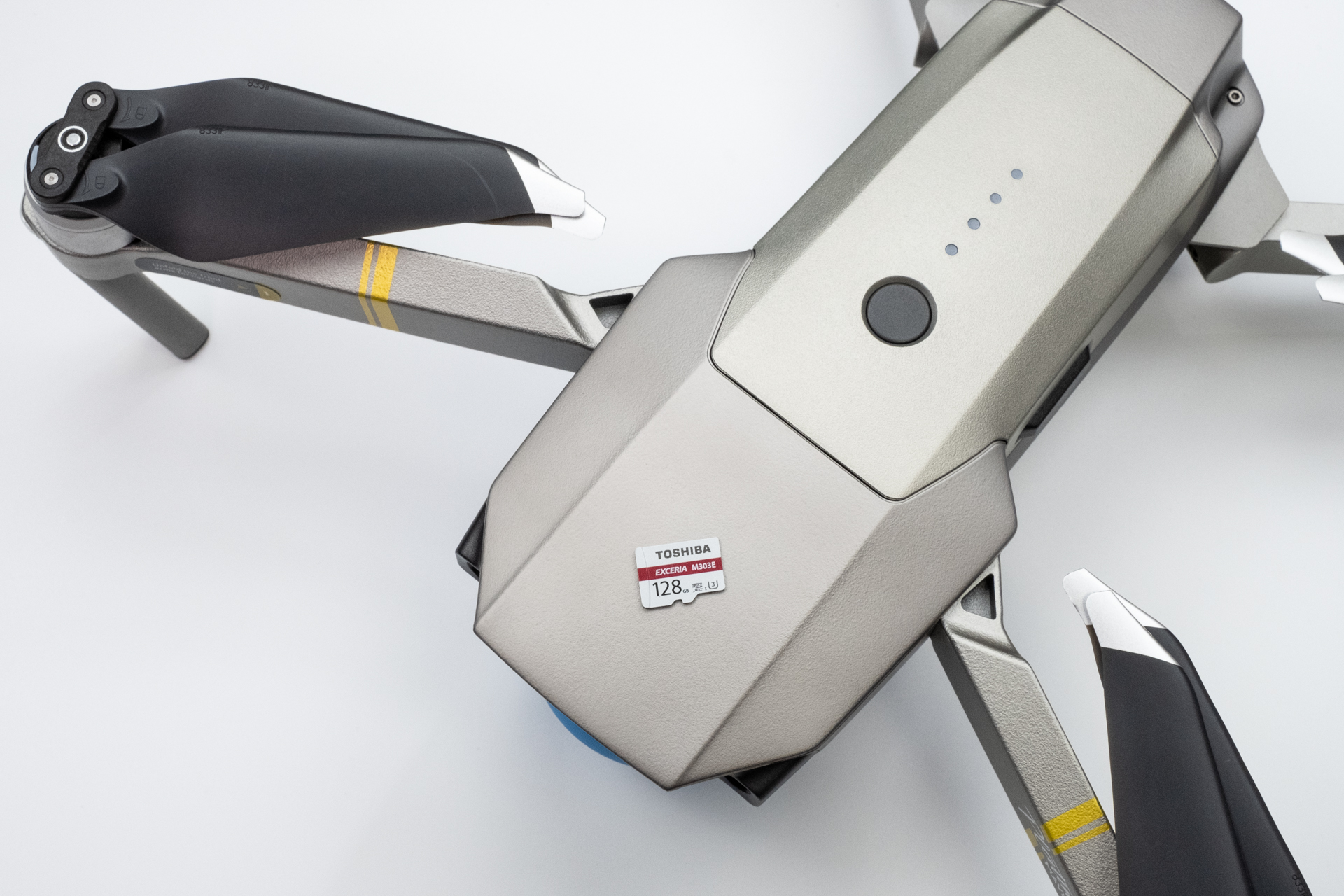 东芝m303存储卡开箱视频,东芝m303e存储卡怎么样