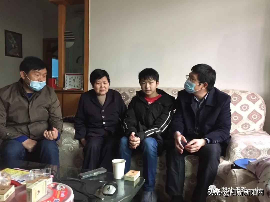 开展万师访万家活动报道,百师访千家活动