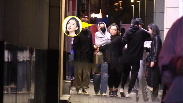 曝宋祖儿疑醉酒踢人澄清,宋祖儿喝醉酒踢路人完整版