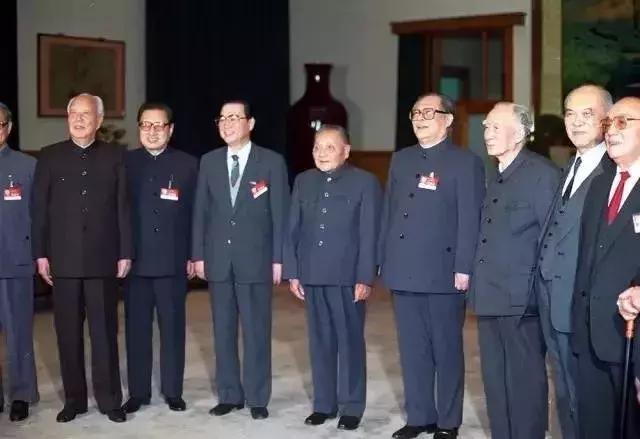 今天他115岁了,*小平邓**人生的40个瞬间