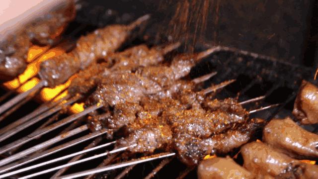 电烤串怎么烤都不好吃,电烤串配什么好吃