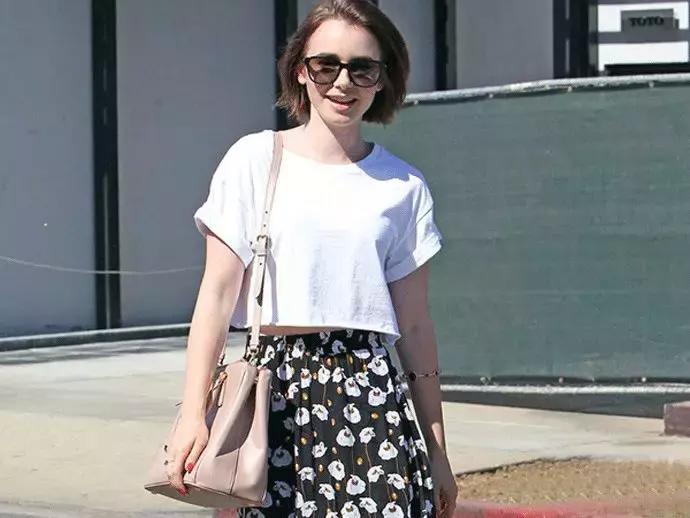 碎花裙泫雅风,lisa泫雅风衣服