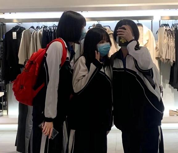 各国校服pk中国校服,台湾校服和泰国校服对比